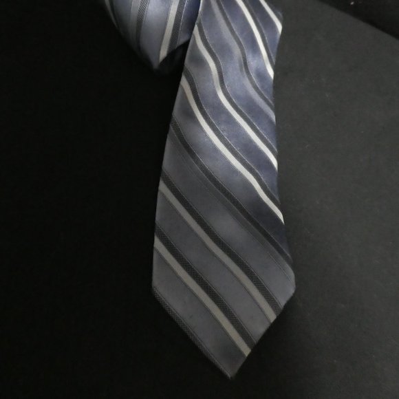 VAN HEUSEN | Stain Shield | 100% Silk | Striped Necktie - Picture 8 of 8